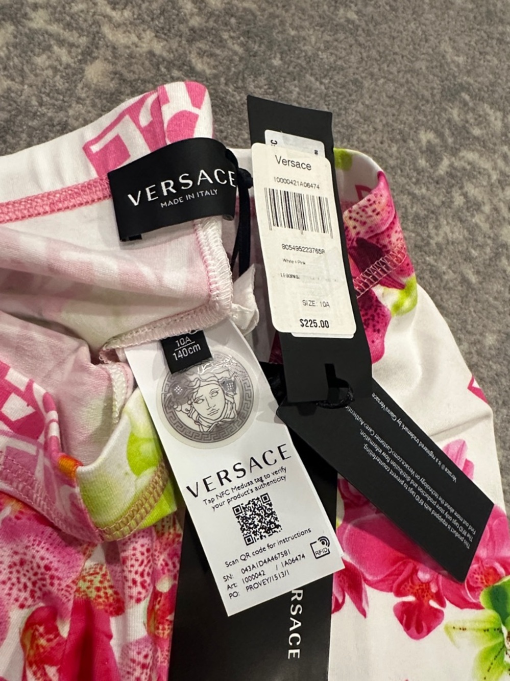 VERSACE KIDS LEGGINGS NWT SIZE 10 - Picture 8 of 10